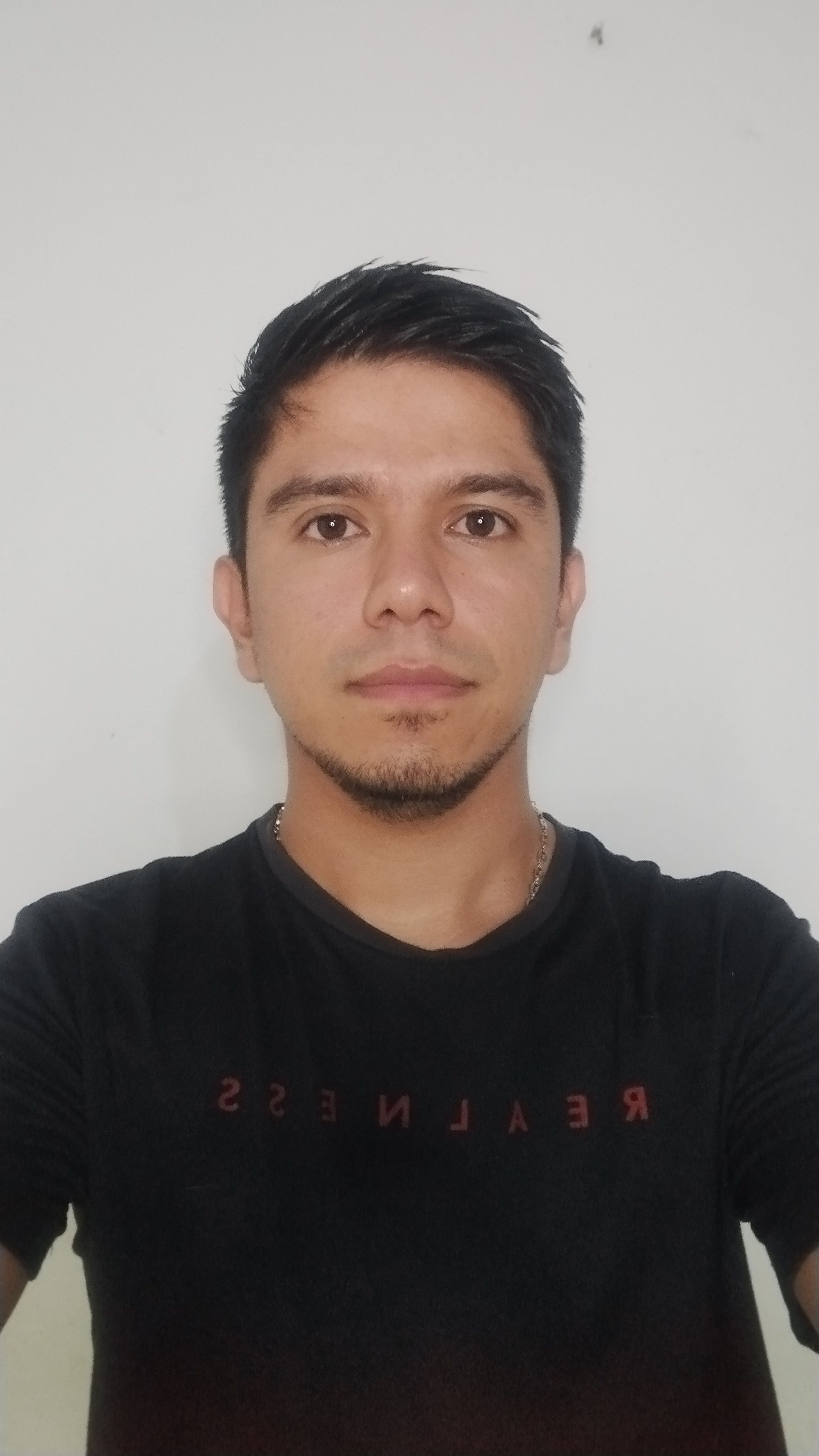 Leyder Daniel Salinas Gómez, profesor de Génesis Academia de Música